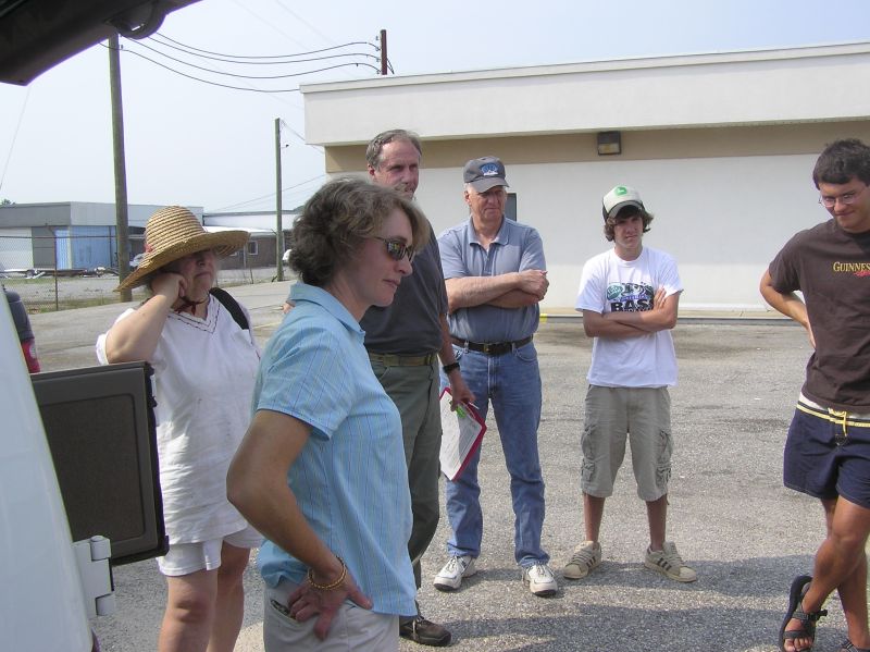 group gathering to hunt fossils
